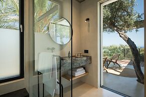 OPENNESS. House by the sea.