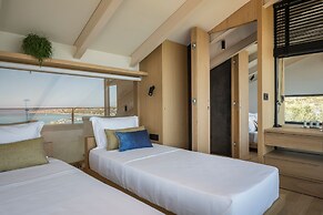 OPENNESS. House by the sea.