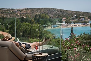 OPENNESS. House by the sea.