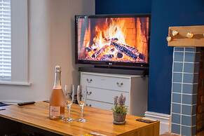 Sapphire Suite Sasco Apartments