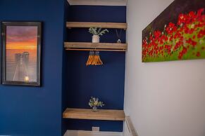 Sapphire Suite Sasco Apartments