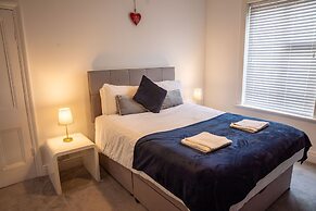 Sapphire Suite Sasco Apartments