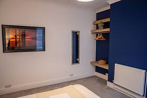 Sapphire Suite Sasco Apartments