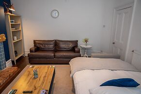 Sapphire Suite Sasco Apartments