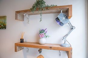 Sapphire Suite Sasco Apartments