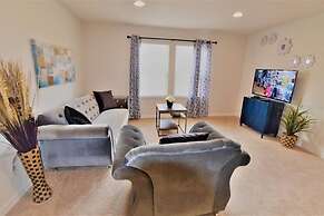 Simply Comfort 5bd House. Private Pool