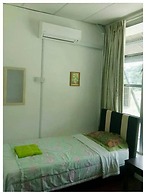 OYO 90078 Navita Lodge