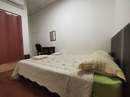 OYO 90078 Navita Lodge