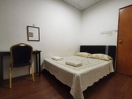 OYO 90078 Navita Lodge