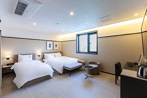 Brown Dot Hotel Sasang Renecite