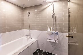 Brown Dot Hotel Sasang Renecite