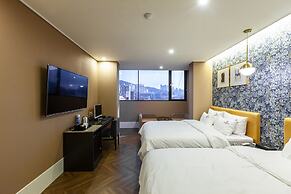 Brown Dot Hotel Sasang Renecite