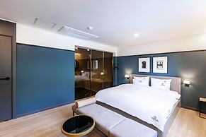 Brown Dot Hotel Sasang Renecite