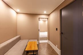 Brown Dot Hotel Sasang Renecite