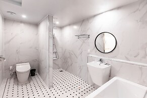 Brown Dot Hotel Sasang Renecite