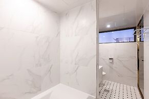 Brown Dot Hotel Sasang Renecite