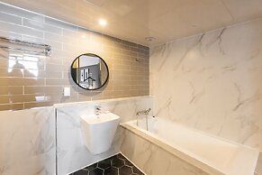 Brown Dot Hotel Sasang Renecite