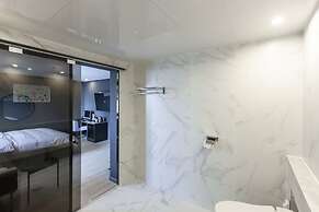 Brown Dot Hotel Sasang Renecite