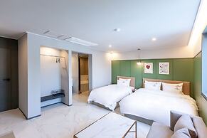 Brown Dot Hotel Sasang Renecite