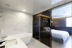 Brown Dot Hotel Sasang Renecite