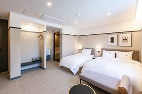 Brown Dot Hotel Sasang Renecite