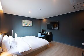 Brown Dot Hotel Sasang Renecite