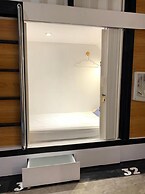 Sleep Box Hostel Suratthani