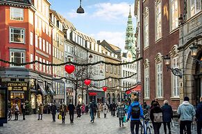 Sanders Leaves - Cute 1-bdr Apt w Terrace