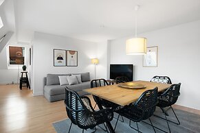 Sanders Leaves - Cute 1-bdr Apt w Terrace