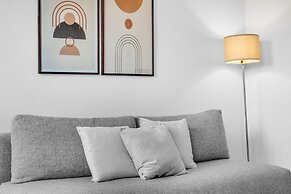 Sanders Leaves - Cute 1-bdr Apt w Terrace