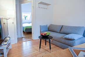 Cozy One-bedroom Apartment in Copenhagen Downtown