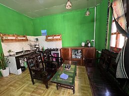 Saigonese Trekking House - Hostel