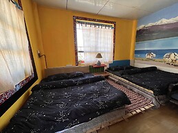 Saigonese Trekking House - Hostel