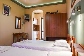 Chrysoula Hotel & Apartments