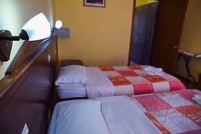 Chrysoula Hotel & Apartments