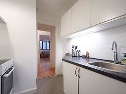 Sanders Park - Lovely 1-bdr Apt Close to Metro