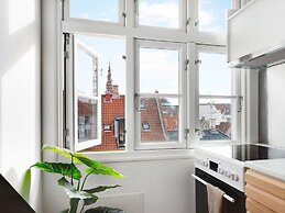 Sanders Saint - Nice 1-bdr Apt by the Canals