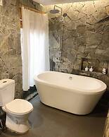 U Lesa Retreat Nha Ben Rung