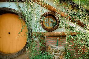 U Lesa Retreat Nha Ben Rung