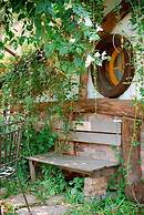 U Lesa Retreat Nha Ben Rung