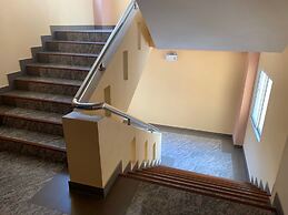 A.A. Pattaya Golden Beach Hotel