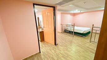 A.A. Pattaya Golden Beach Hotel