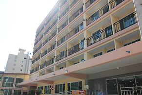 A.A. Pattaya Golden Beach Hotel