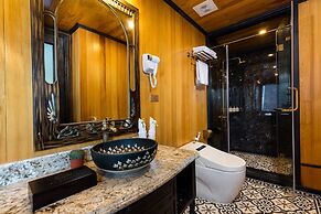 La Regina Grand Cruise