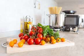 New & Stylish two Bedroom Apartment with Balconies