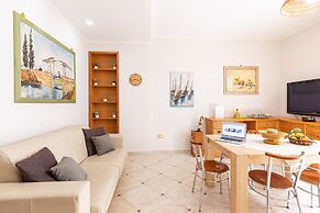Spacious 3 bedrooms apartment in Sorrento OldTown