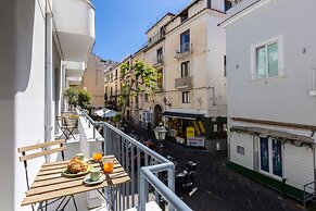 Spacious 3 bedrooms apartment in Sorrento OldTown