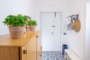 New 2 Bedroom Apt in Sorrento with sea view Terrace