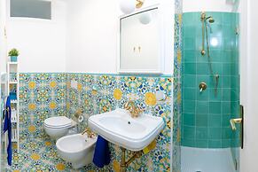 New 2 Bedroom Apt in Sorrento with sea view Terrace