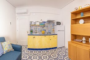 New 2 Bedroom Apt in Sorrento with sea view Terrace